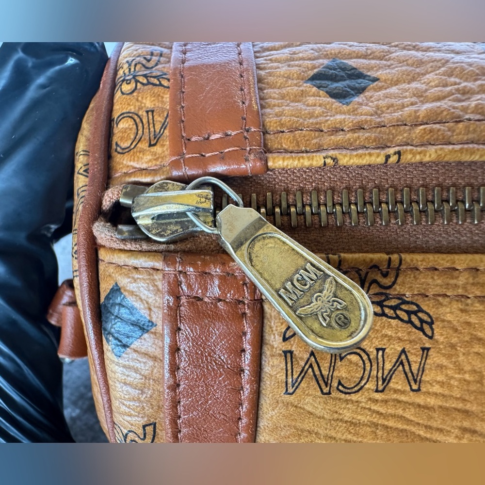 MCM Vintage Visetos Crossbody bag. Made in Germany. - Picture 8 of 15